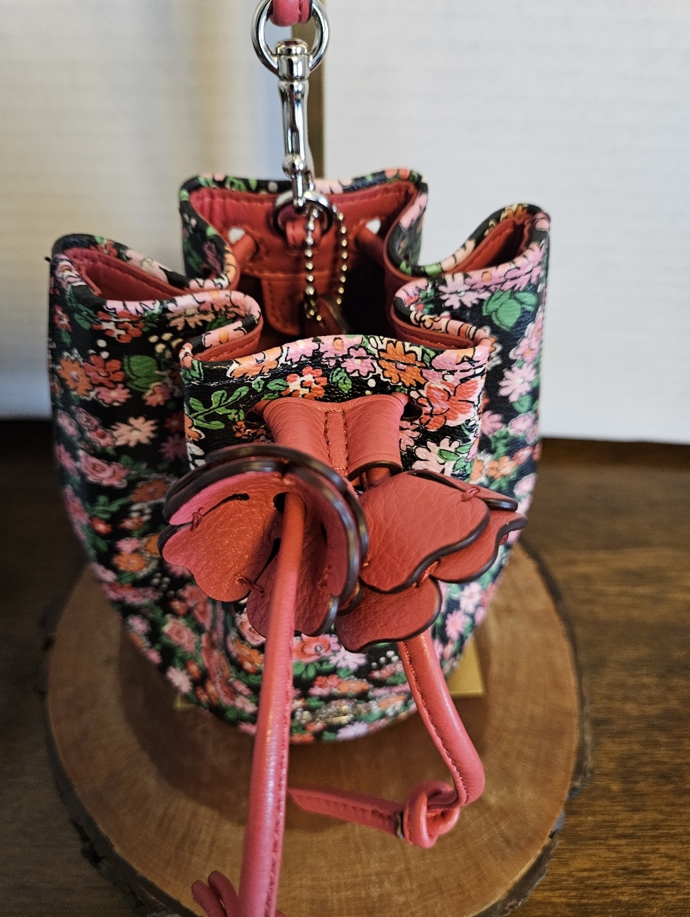 Coach Petal Wristlet /Bucket Bag Posey Cluster Floral Print F57604 - Picture 3 of 12